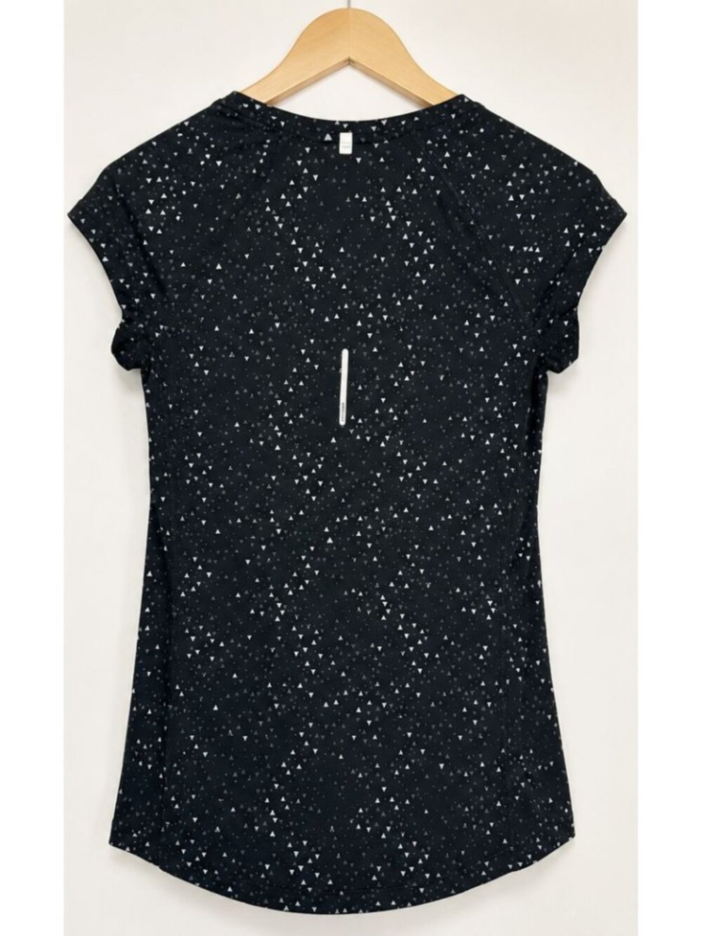 NIKE Running Shirt Women's XS Black Dri-Fit Cap Sleeve Activewear Top - Picture 2 of 3